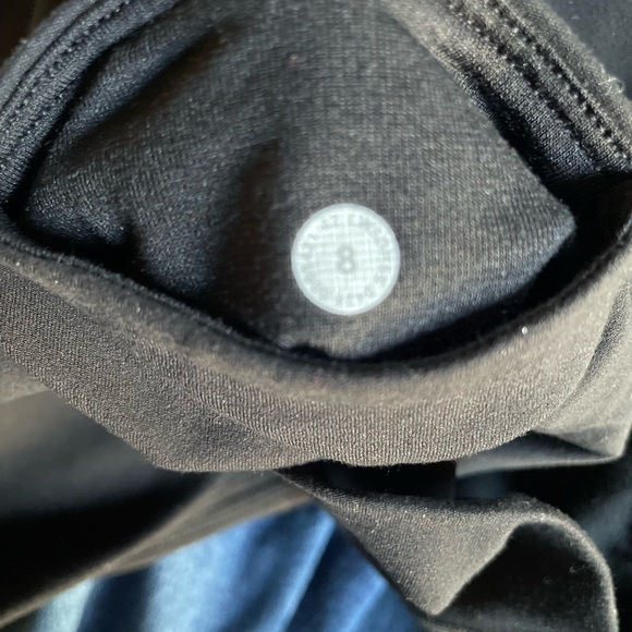 Lululemon Align Joggers - Size 8, 28”length. Black. - Picture 7 of 8